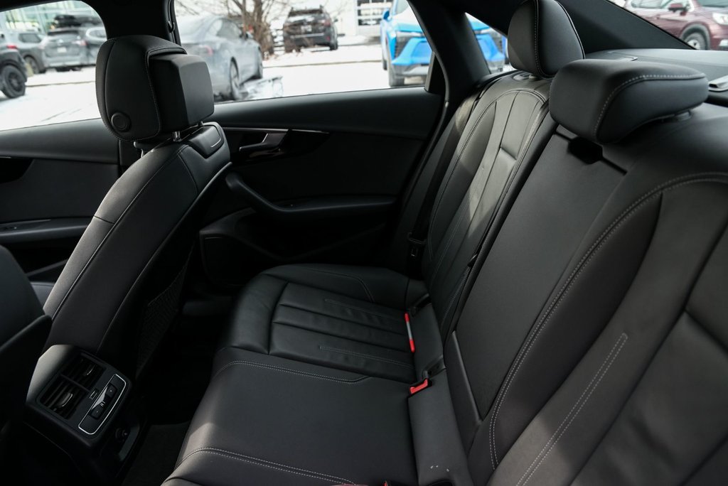 Audi A4 Sedan Komfort, AWD, Cuir Toit ouvrant Mags, Carplay 2024 à Sainte-Julie, Québec - 24 - w1024h768px