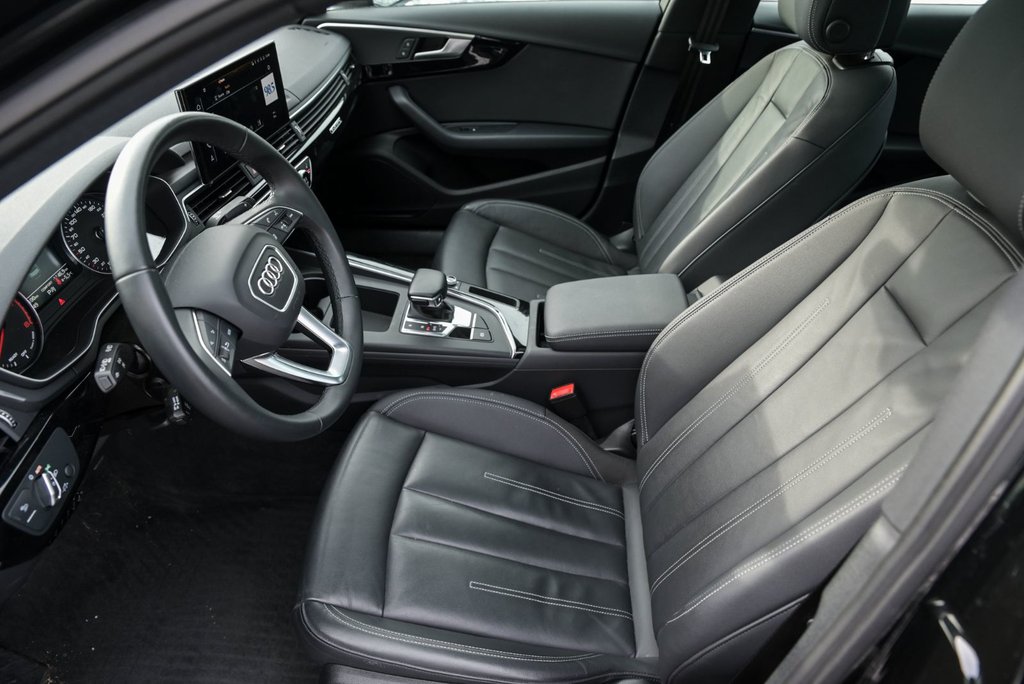 Audi A4 Sedan Komfort, AWD, Cuir Toit ouvrant Mags, Carplay 2024 à Sainte-Julie, Québec - 10 - w1024h768px
