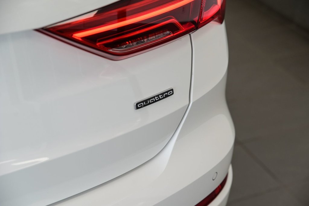 2020 Audi Q3 Komfort AWD Cuir Toit pano Sièges chauffants in Sainte-Julie, Quebec - 7 - w1024h768px