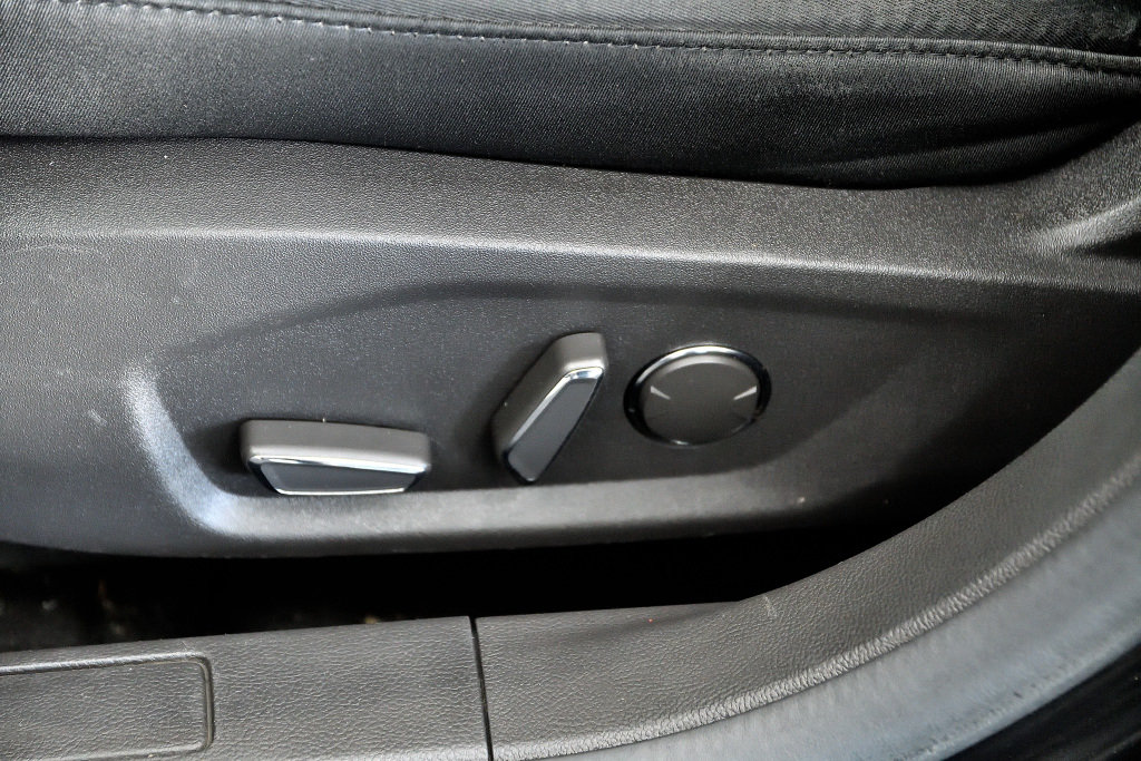 2014  Fusion SE AWD Sièges chauffants Bluetooth in Sainte-Julie, Quebec - 14 - w1024h768px
