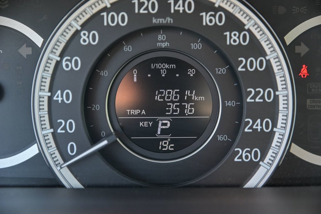2013 Honda Accord Sedan Touring, Bancs Chauffants in Sainte-Julie, Quebec - 15 - w1024h768px