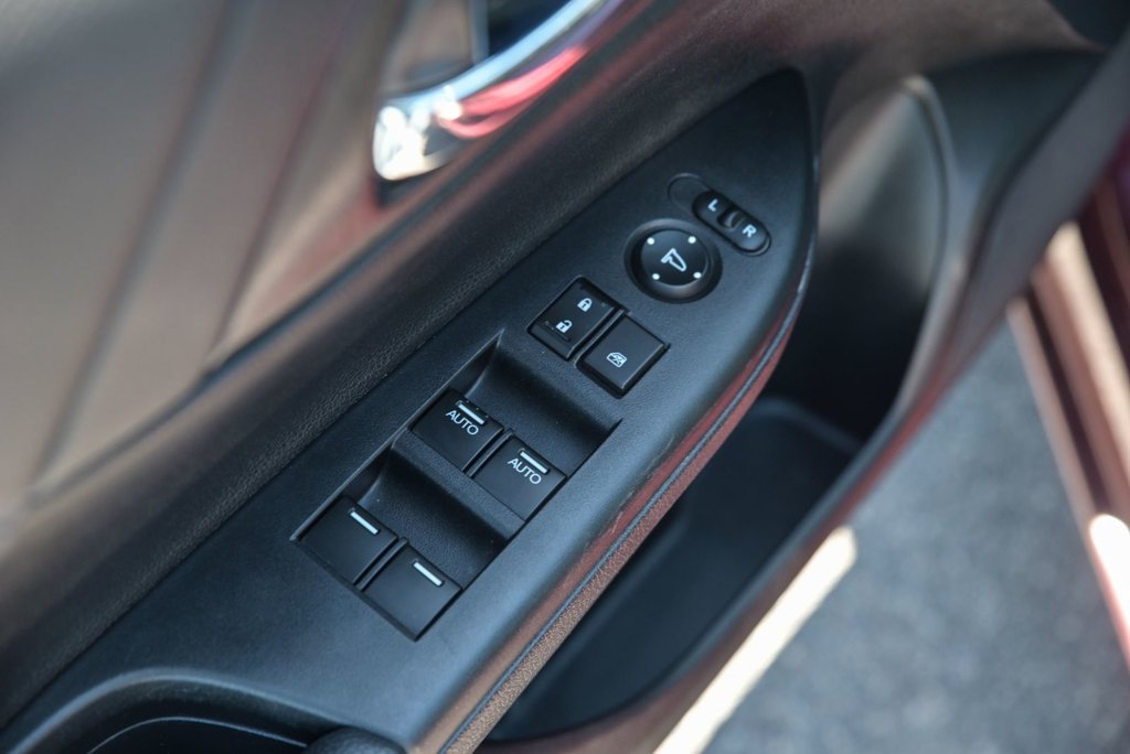 2013 Honda Accord Sedan Touring, Bancs Chauffants in Sainte-Julie, Quebec - 9 - w1024h768px