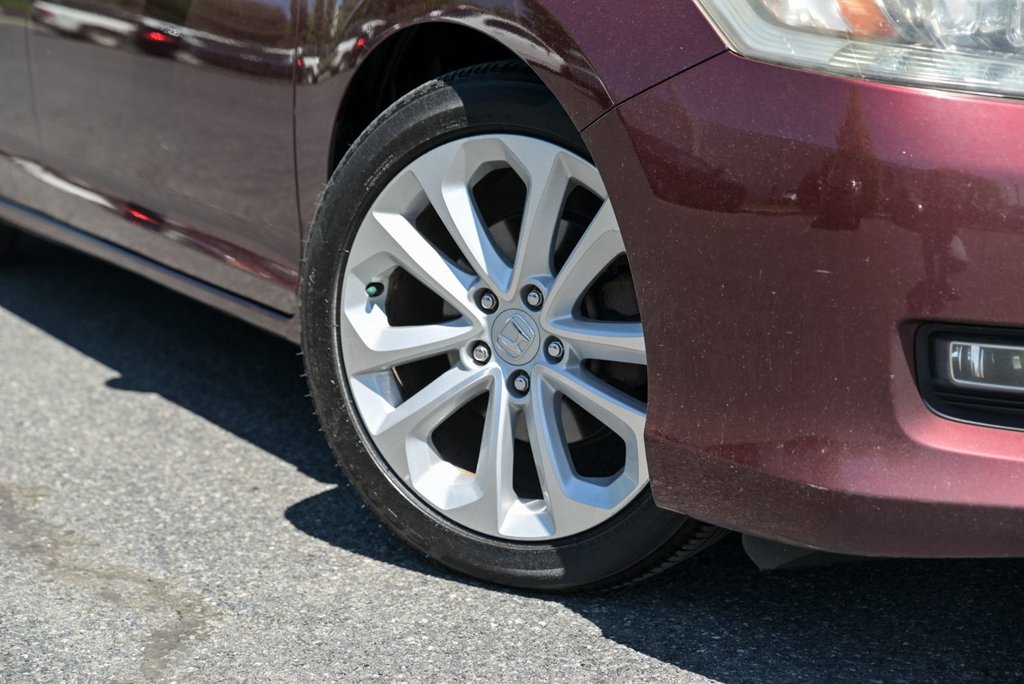 2013 Honda Accord Sedan Touring, Bancs Chauffants in Sainte-Julie, Quebec - 3 - w1024h768px