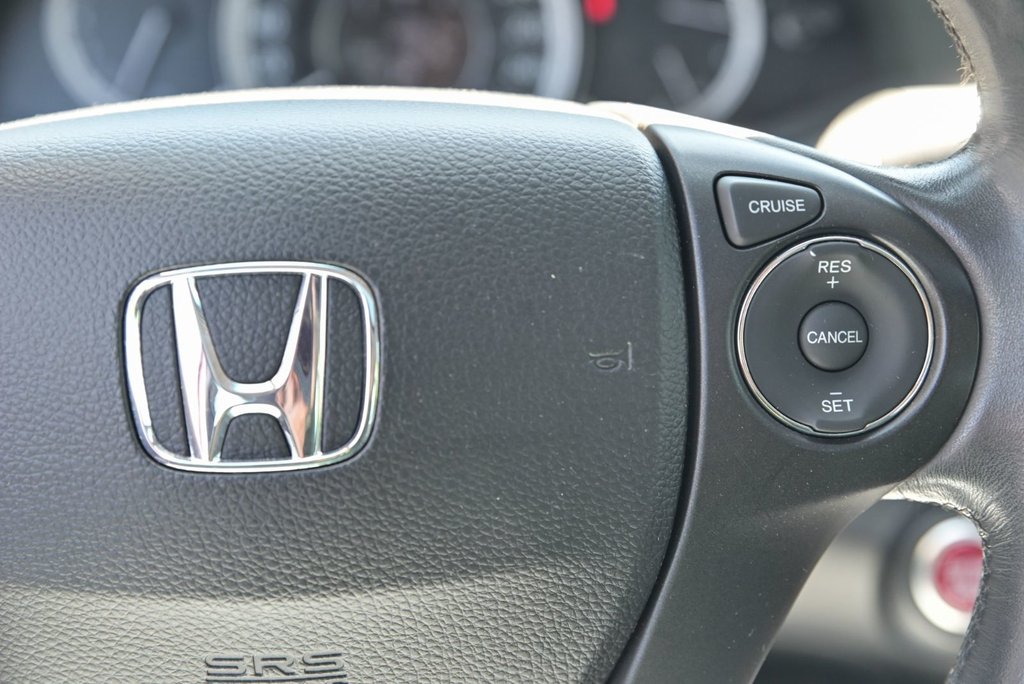 2013 Honda Accord Sedan Touring, Bancs Chauffants in Sainte-Julie, Quebec - 16 - w1024h768px