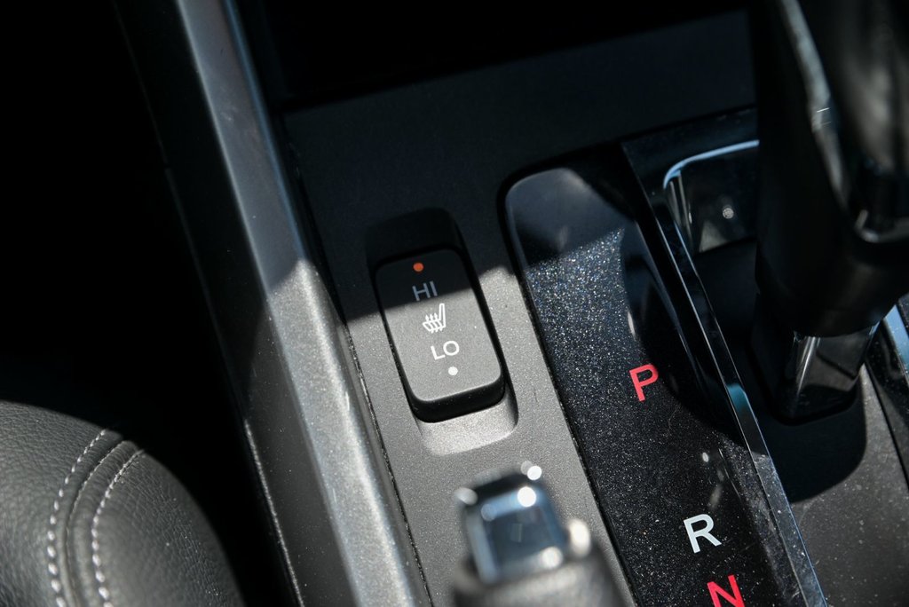 2013 Honda Accord Sedan Touring, Bancs Chauffants in Sainte-Julie, Quebec - 23 - w1024h768px