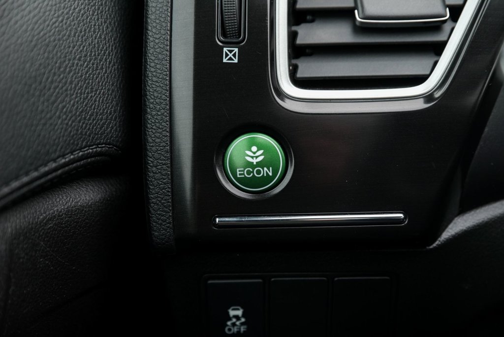 Honda Civic Sedan Touring, Cuir, Toit ouvrant, sièges Chauffants 2014 à Sainte-Julie, Québec - 14 - w1024h768px