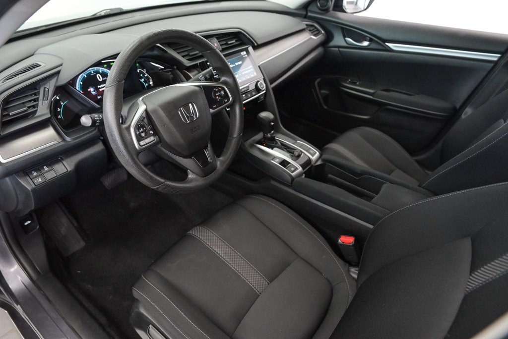 2019 Honda Civic Sedan LX Sièges chauffants Bluetooth Mags in Sainte-Julie, Quebec - 10 - w1024h768px