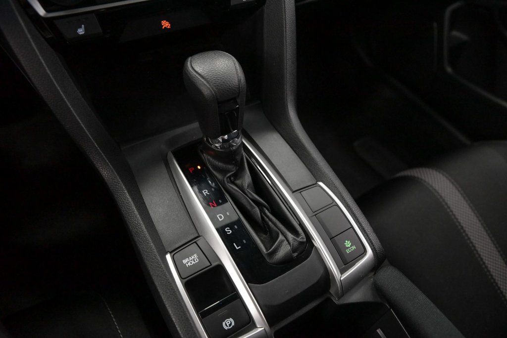 2019 Honda Civic Sedan LX Sièges chauffants Bluetooth Mags in Sainte-Julie, Quebec - 18 - w1024h768px