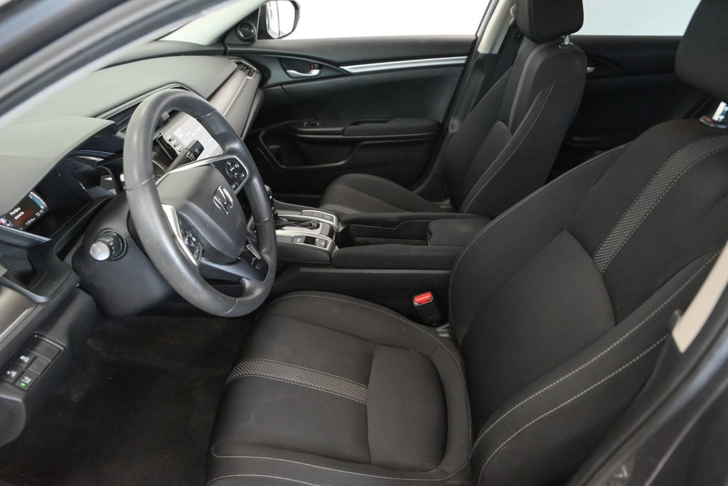 2019 Honda Civic Sedan LX Sièges chauffants Bluetooth Mags in Sainte-Julie, Quebec - 8 - w1024h768px