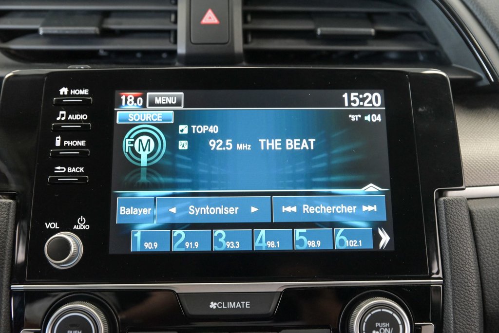2019 Honda Civic Sedan LX Sièges chauffants Bluetooth Mags in Sainte-Julie, Quebec - 15 - w1024h768px