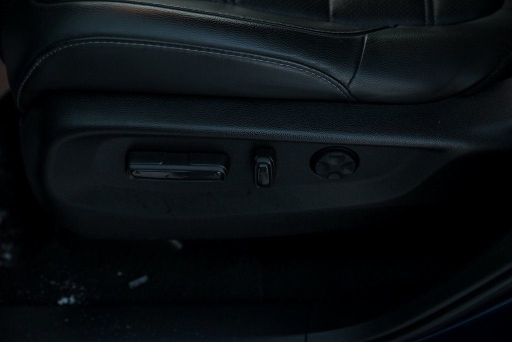 2021 Honda CR-V EX-L, Toit, Sièges mémoires, Volant chauffant in Sainte-Julie, Quebec - 11 - w1024h768px