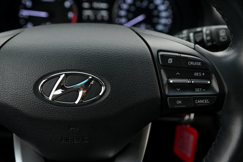 Hyundai Elantra GT GL, Volant chauffant Sièges chauffants 2018 à Sainte-Julie, Québec - 14 - w1024h768px