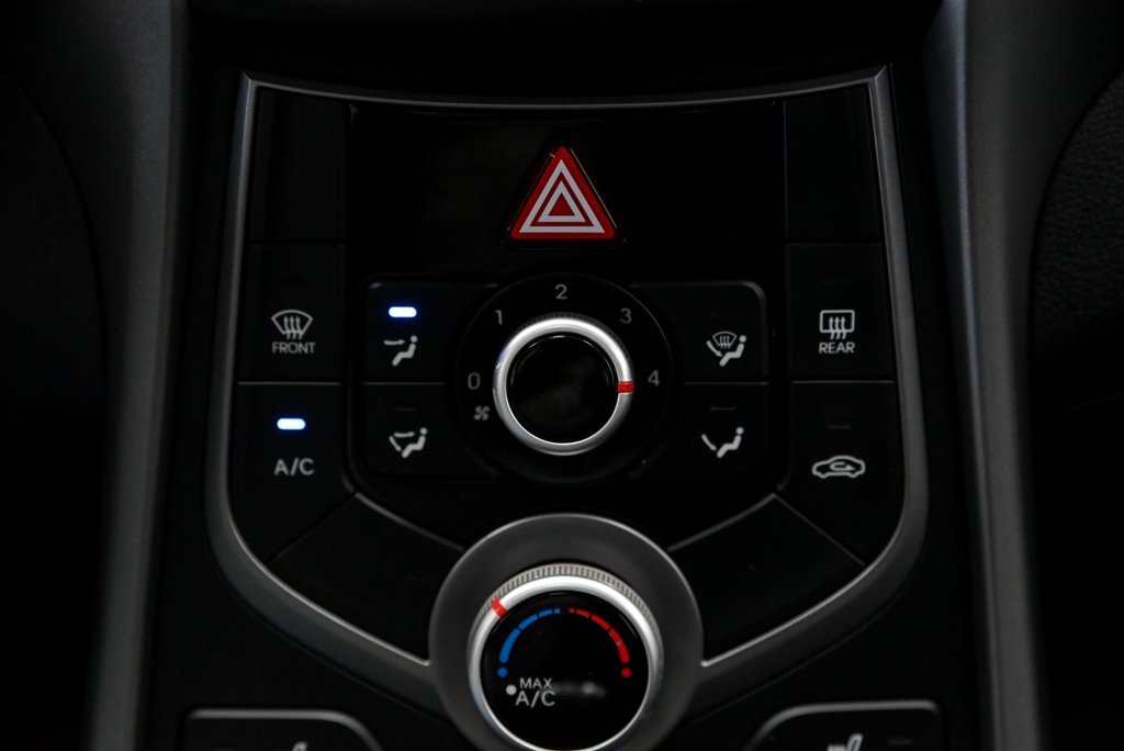 Hyundai Elantra GLS Manuelle Toit ouvrant Bluetooth 2015 à Sainte-Julie, Québec - 17 - w1024h768px
