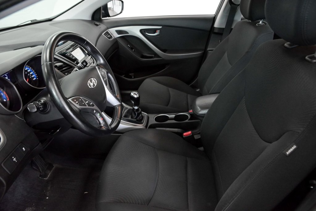 Hyundai Elantra GLS Manuelle Toit ouvrant Bluetooth 2015 à Sainte-Julie, Québec - 8 - w1024h768px