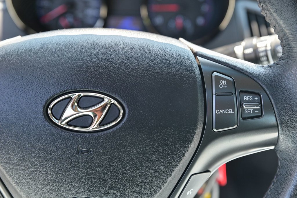 2011 Hyundai Genesis Coupe Premium in Sainte-Julie, Quebec - 15 - w1024h768px