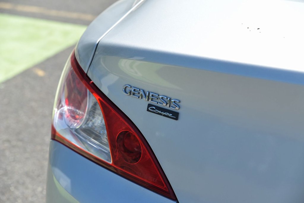 2011 Hyundai Genesis Coupe Premium in Sainte-Julie, Quebec - 7 - w1024h768px