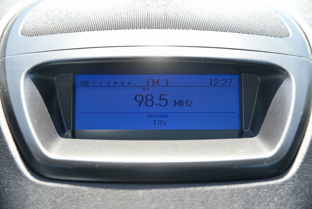2011 Hyundai Genesis Coupe Premium in Sainte-Julie, Quebec - 17 - w1024h768px