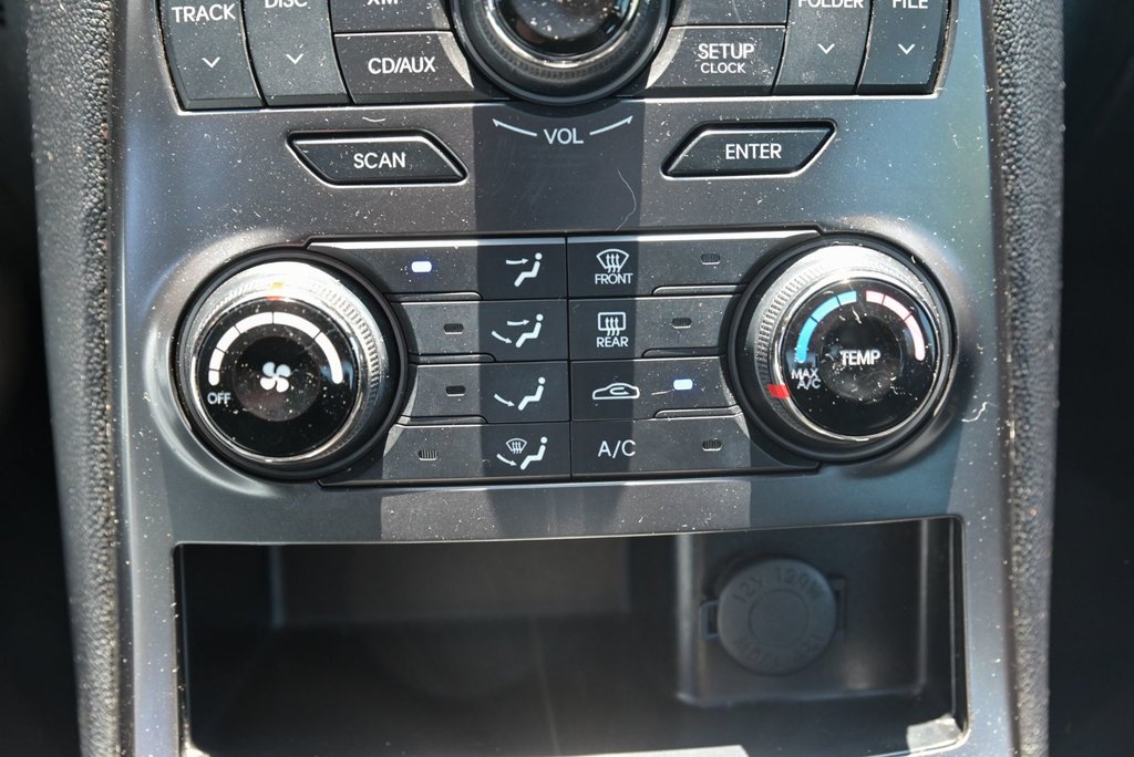 2011 Hyundai Genesis Coupe Premium in Sainte-Julie, Quebec - 18 - w1024h768px