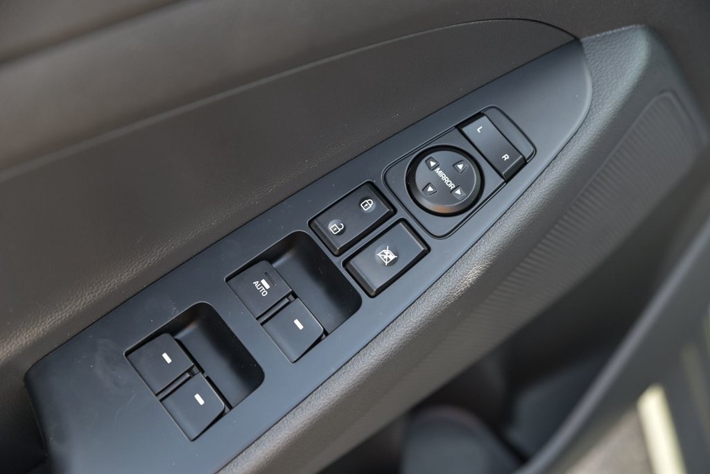 Hyundai Tucson Preferred, Bancs Chauffants 2019 à Sainte-Julie, Québec - 9 - w1024h768px