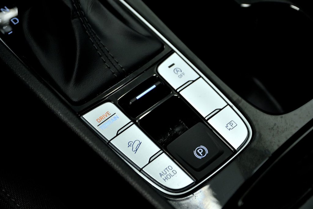2023 Hyundai Tucson Essential AWD Sièges chauffants Carplay in Sainte-Julie, Quebec - 25 - w1024h768px