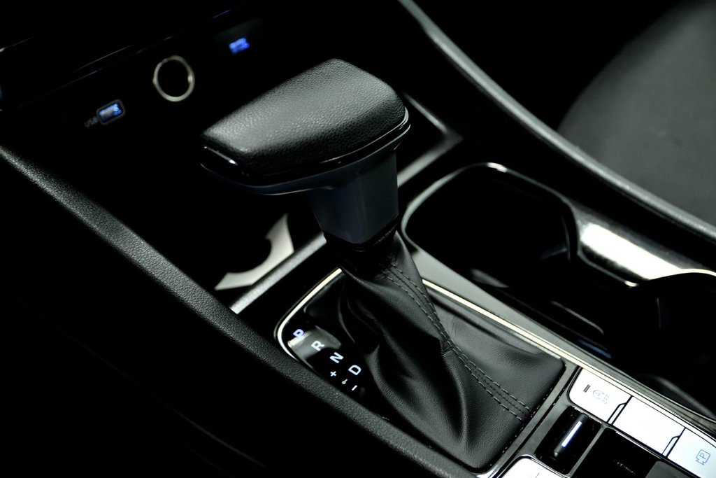 2023 Hyundai Tucson Essential AWD Sièges chauffants Carplay in Sainte-Julie, Quebec - 24 - w1024h768px
