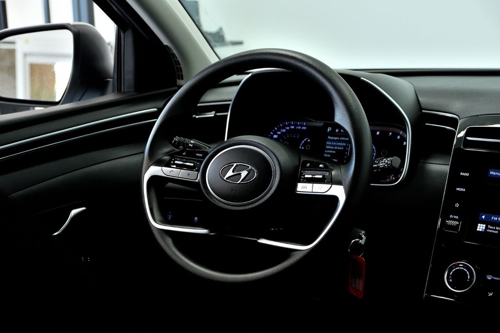 2023 Hyundai Tucson Essential AWD Sièges chauffants Carplay in Sainte-Julie, Quebec - 30 - w1024h768px