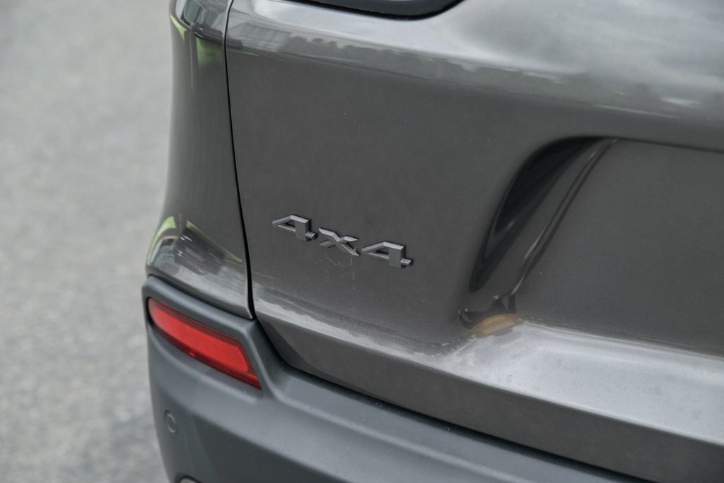 2019 Jeep Cherokee Trailhawk, Bancs chauffants et en cuir in Sainte-Julie, Quebec - 7 - w1024h768px