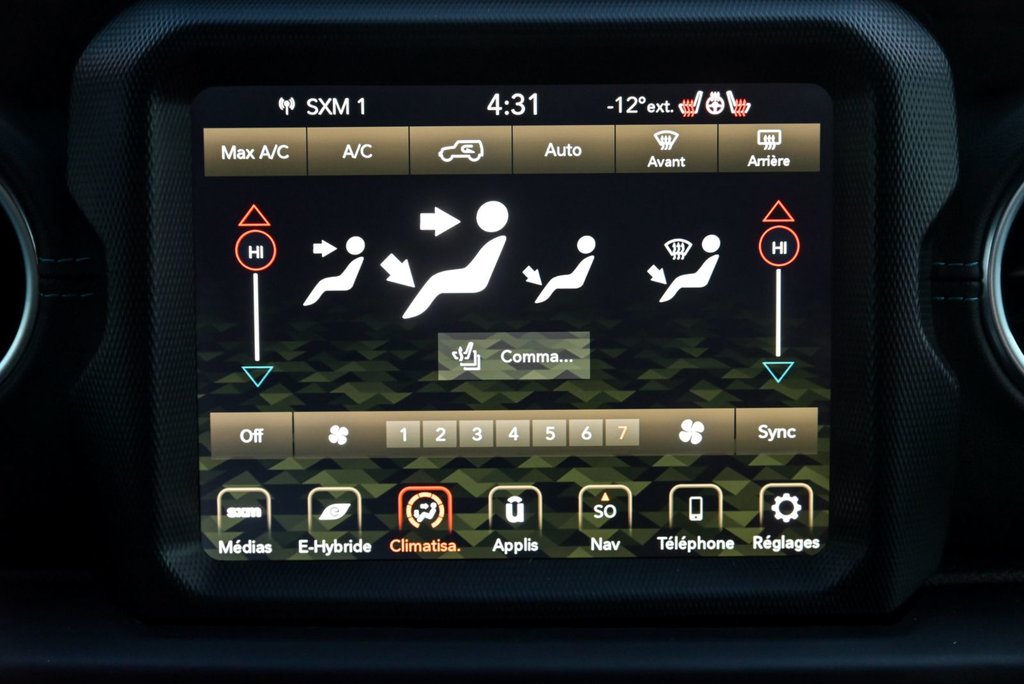 2022 Jeep Wrangler 4xe Unlimited Rubicon in Sainte-Julie, Quebec - 15 - w1024h768px