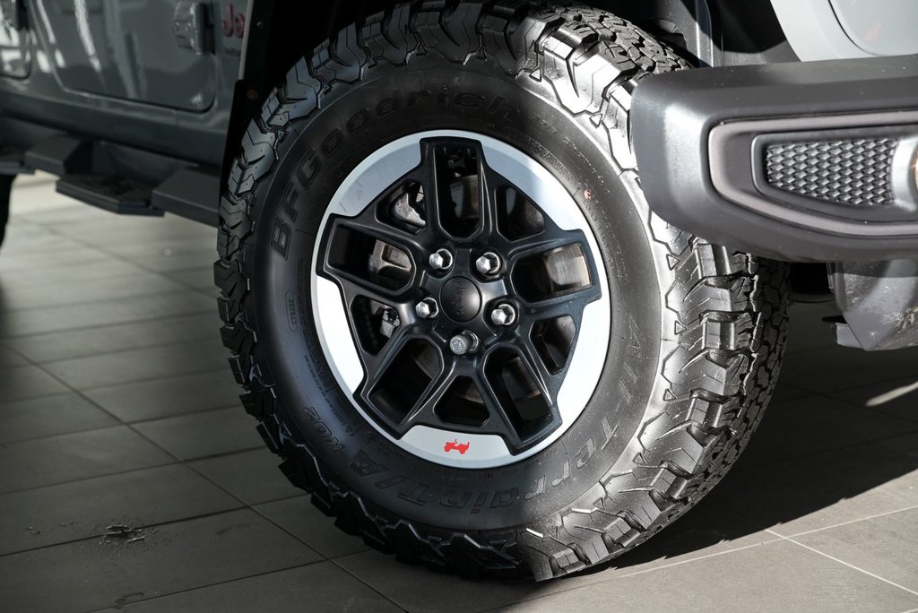 Wrangler Unlimited Rubicon 2.0L 4X4 Cuir Navi Toit rigide 2021 à Sainte-Julie, Québec - 3 - w1024h768px