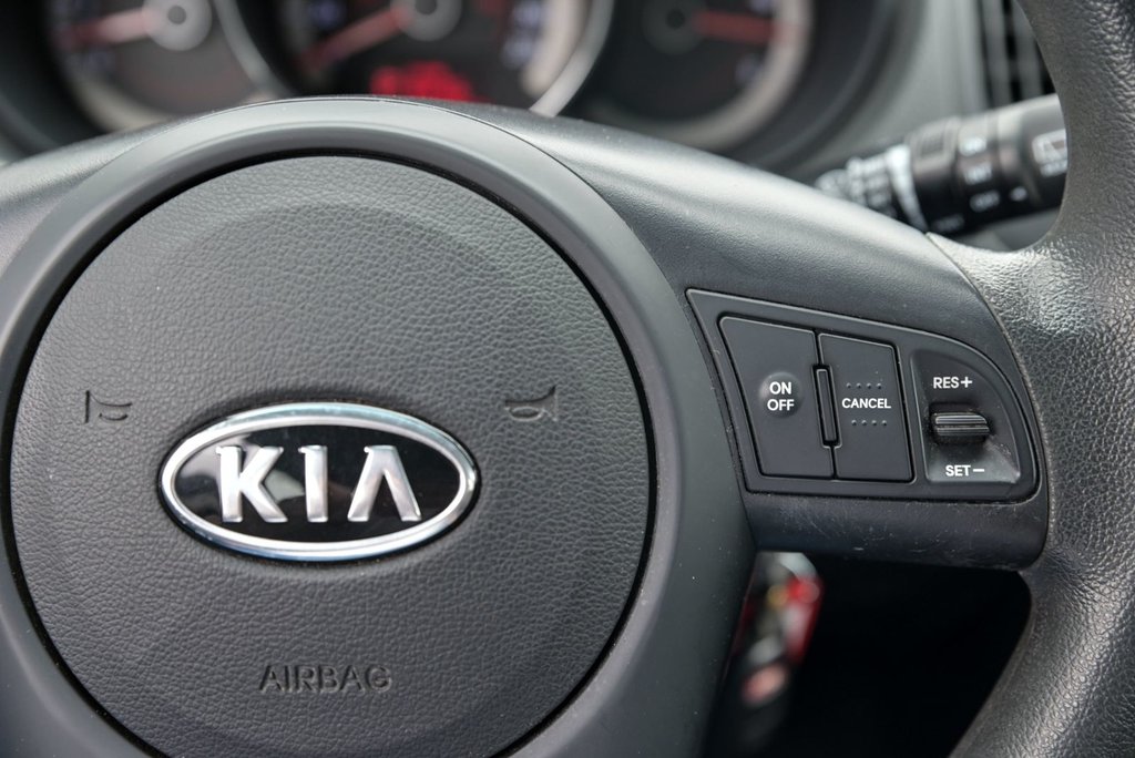 2013 Kia Forte 5-Door EX, Bancs chauffants in Sainte-Julie, Quebec - 14 - w1024h768px