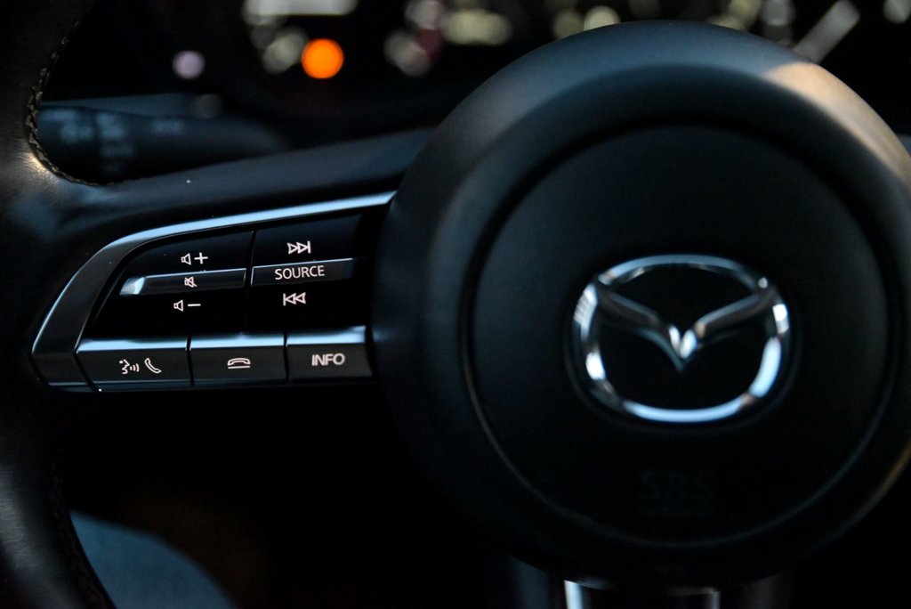 2021 Mazda CX-30 GS in Sainte-Julie, Quebec - 16 - w1024h768px