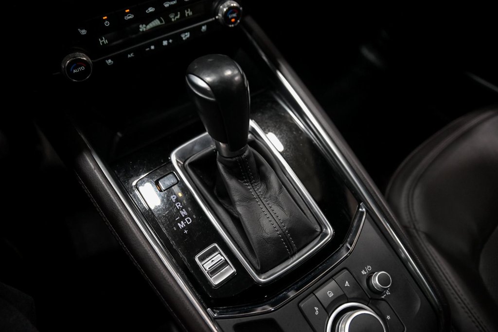 2022 Mazda CX-5 Signature. bancs chauffants, Carplay in Sainte-Julie, Quebec - 22 - w1024h768px