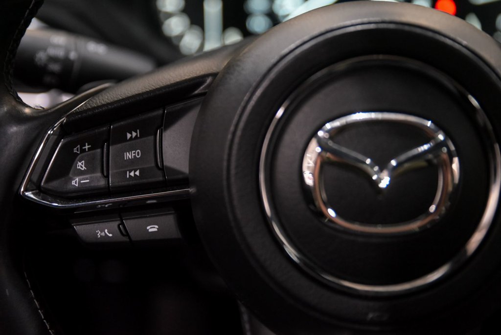 2022 Mazda CX-5 Signature. bancs chauffants, Carplay in Sainte-Julie, Quebec - 17 - w1024h768px