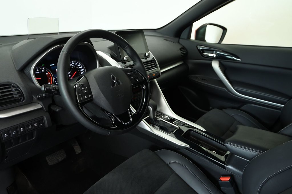 2023 Mitsubishi ECLIPSE CROSS SEL AWD Affichage tête haute Volant chauffant in Sainte-Julie, Quebec - 12 - w1024h768px