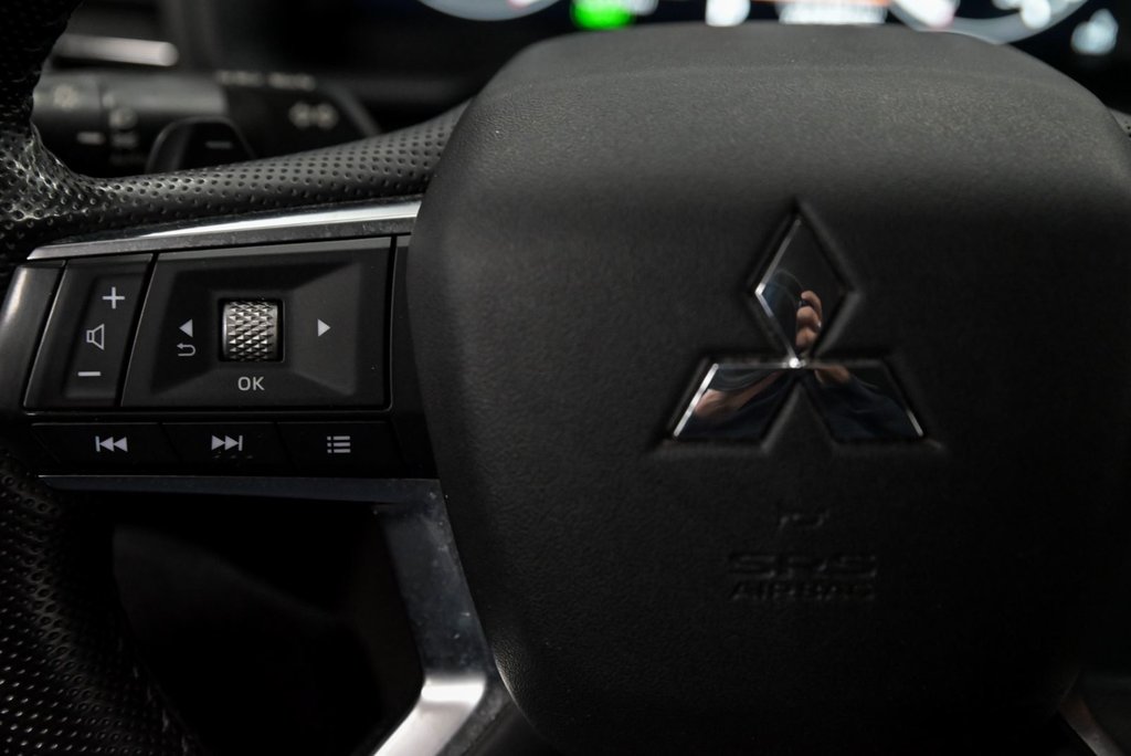 Mitsubishi Outlander PHEV ES, Sièges Chauffants,plug-in, Carplay, Hybrid 2023 à Sainte-Julie, Québec - 15 - w1024h768px