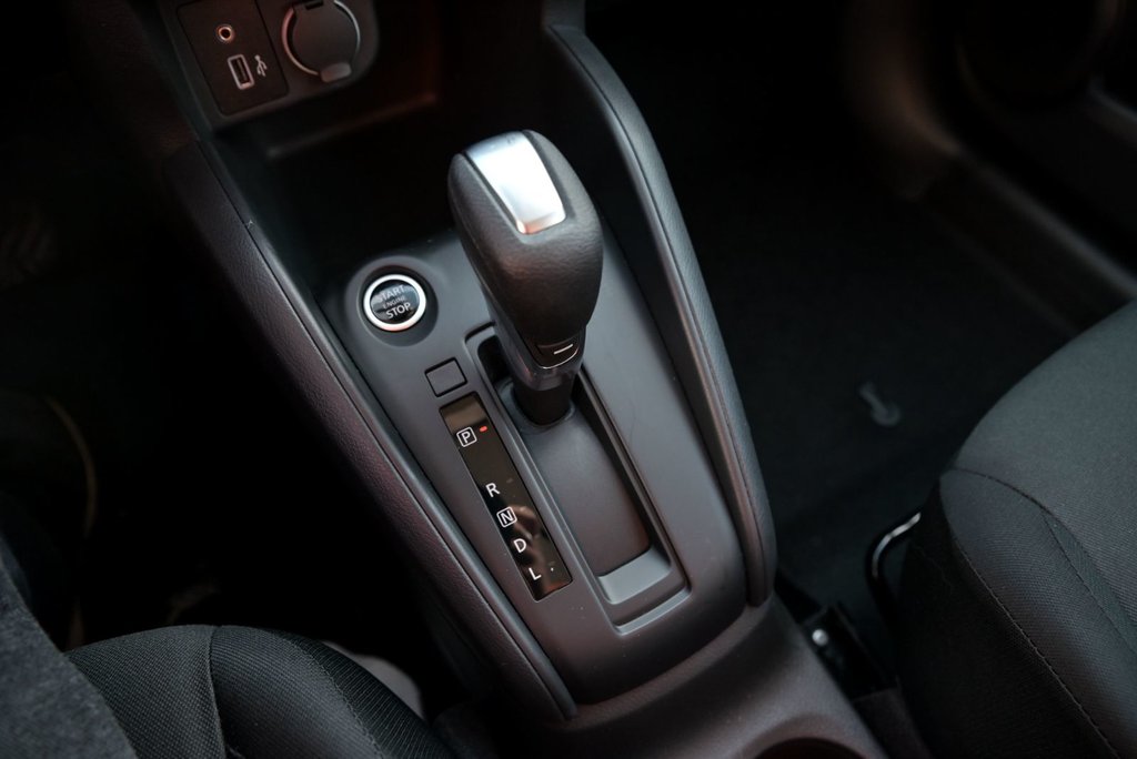 Nissan Kicks Play S,Carplay, Bancs Chauffants 2025 à Sainte-Julie, Québec - 16 - w1024h768px