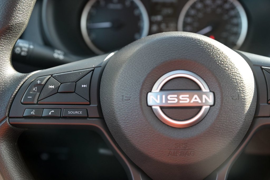 Nissan Kicks Play S,Carplay, Bancs Chauffants 2025 à Sainte-Julie, Québec - 12 - w1024h768px