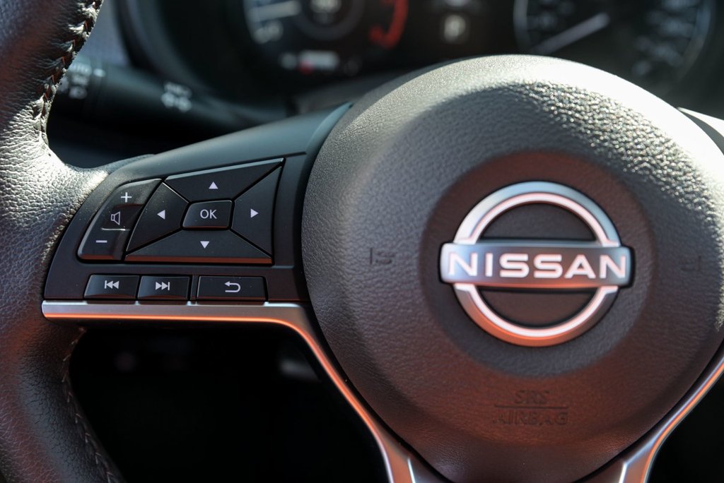 Nissan Kicks SV Carplay Volant chauffant Bluetooth 2024 à Sainte-Julie, Québec - 16 - w1024h768px