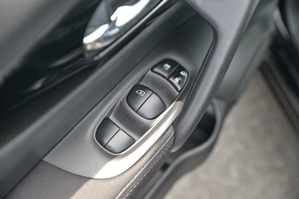 2019 Nissan Qashqai SV AWD, BANCS CHAUFFANTS in Sainte-Julie, Quebec - 9 - w1024h768px