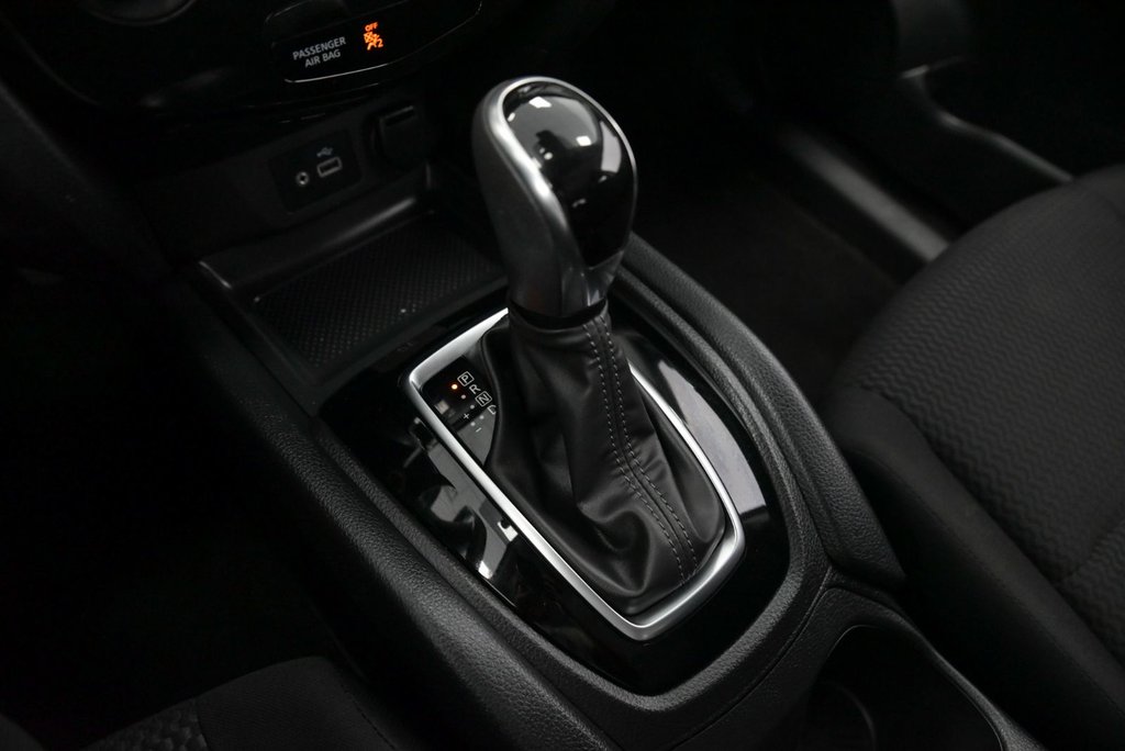 2020 Nissan Qashqai S AWD Sièges chauffants Caméra de recul Bluetooth in Sainte-Julie, Quebec - 19 - w1024h768px