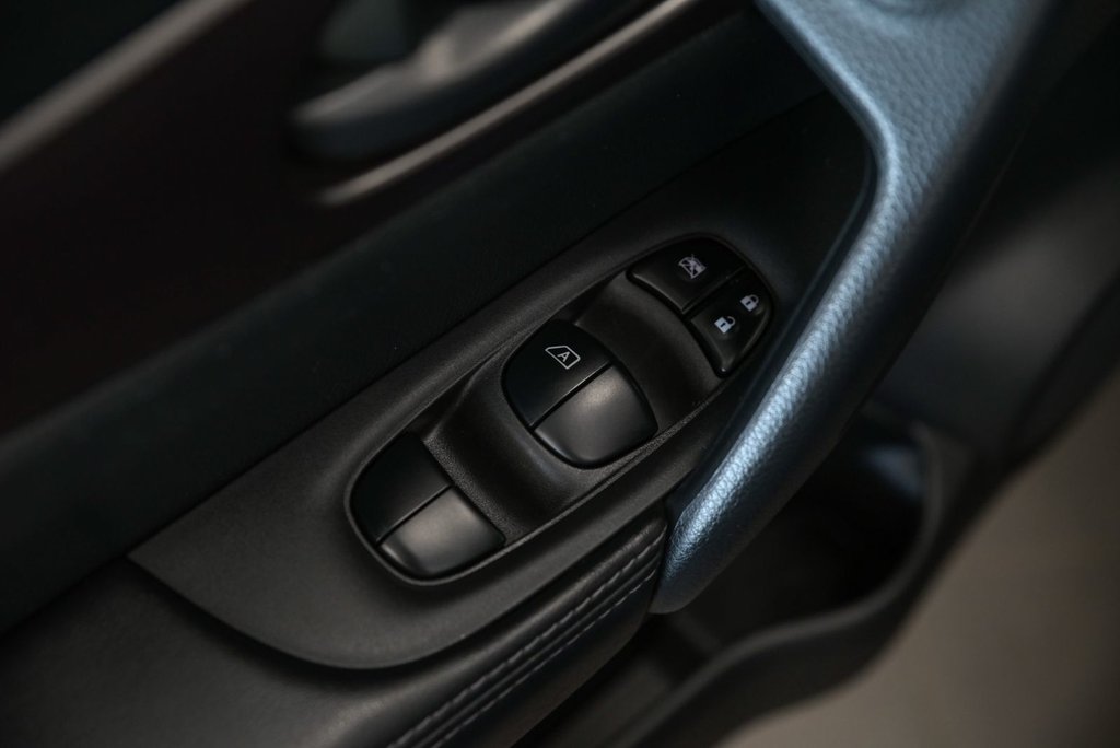 2020 Nissan Qashqai S AWD Sièges chauffants Caméra de recul Bluetooth in Sainte-Julie, Quebec - 8 - w1024h768px