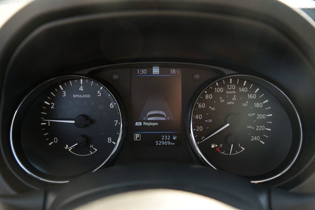 Nissan Qashqai SL AWD Cuir Navi Bose Carplay Volant chauffant 2022 à Sainte-Julie, Québec - 16 - w1024h768px