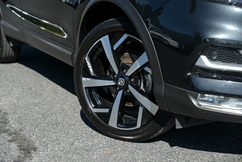 Nissan Qashqai SL AWD Cuir Navi Bose Carplay Volant chauffant 2022 à Sainte-Julie, Québec - 3 - w1024h768px