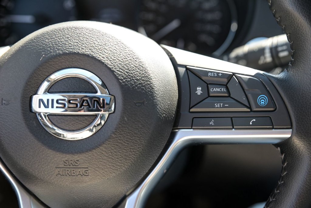 Nissan Qashqai SL AWD Cuir Navi Bose Carplay Volant chauffant 2022 à Sainte-Julie, Québec - 18 - w1024h768px