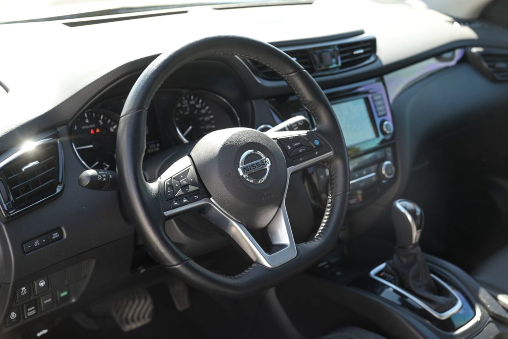 Nissan Qashqai SL AWD Cuir Navi Bose Carplay Volant chauffant 2022 à Sainte-Julie, Québec - 12 - w1024h768px
