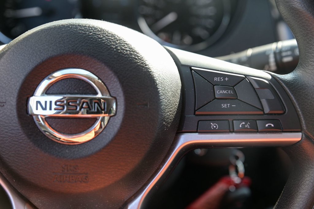 2017 Nissan Rogue S AWD, Siéges Chaffants, Mode Sport in Sainte-Julie, Quebec - 12 - w1024h768px