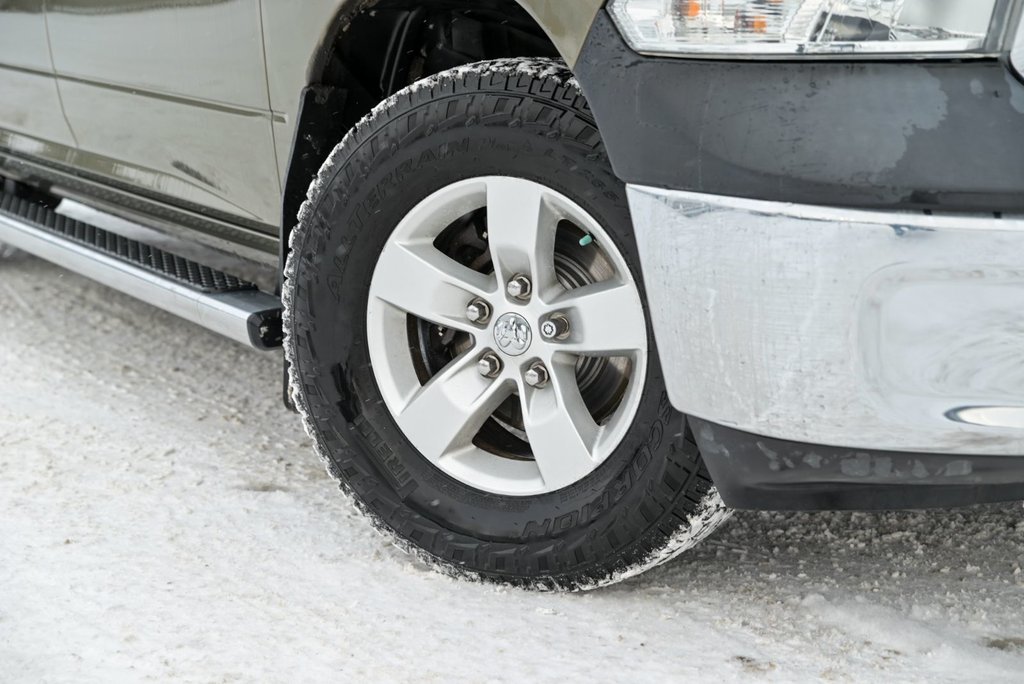 2015 Ram 1500 ST in Sainte-Julie, Quebec - 3 - w1024h768px