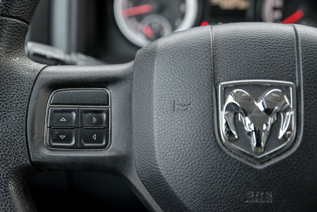 2015 Ram 1500 ST in Sainte-Julie, Quebec - 16 - w1024h768px