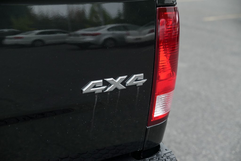 2017 Ram 1500 Express 4X4 5.7L Hitch 2 pouces in Sainte-Julie, Quebec - 7 - w1024h768px