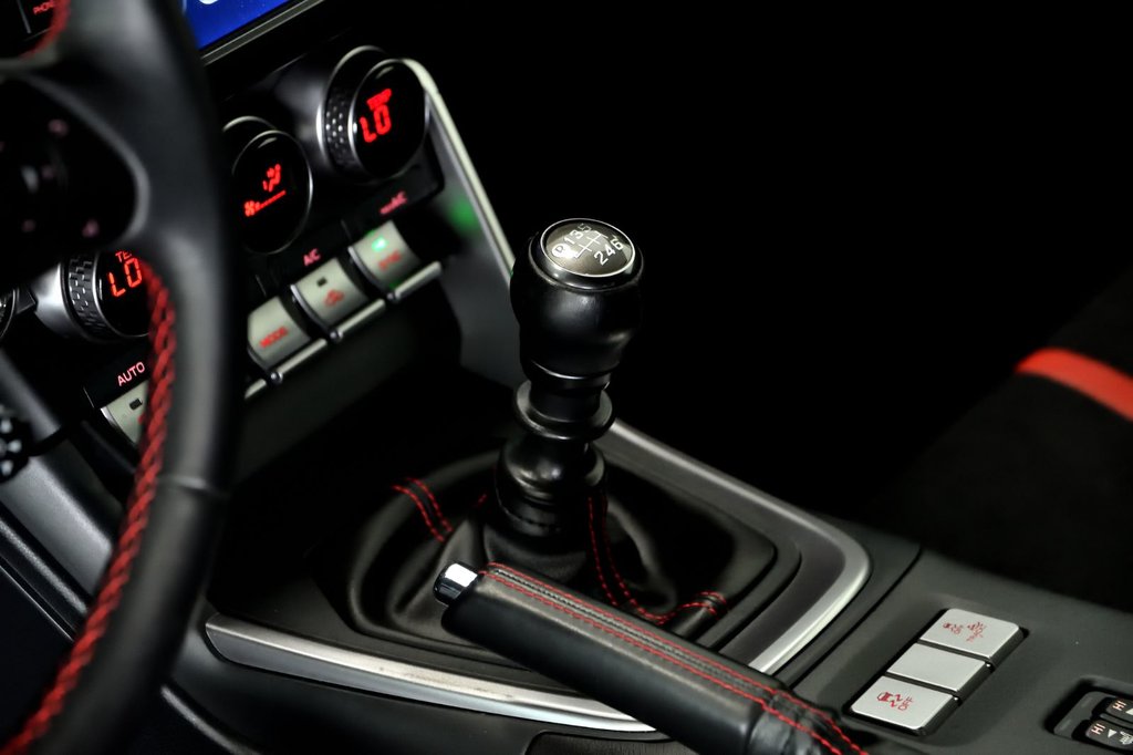 Subaru BRZ Sport-tech Manuelle Carplay Ultra Suede Mags 2023 à Sainte-Julie, Québec - 29 - w1024h768px